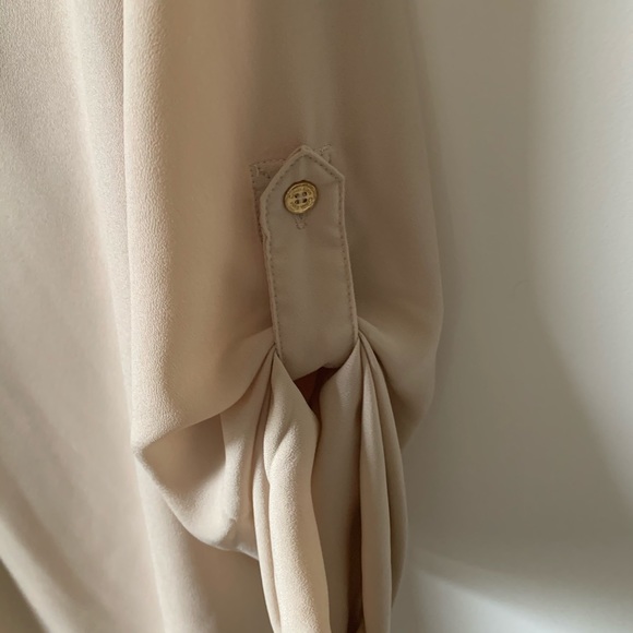 Calvin Klein Blouse size Medium (Tan) - Picture 6 of 6